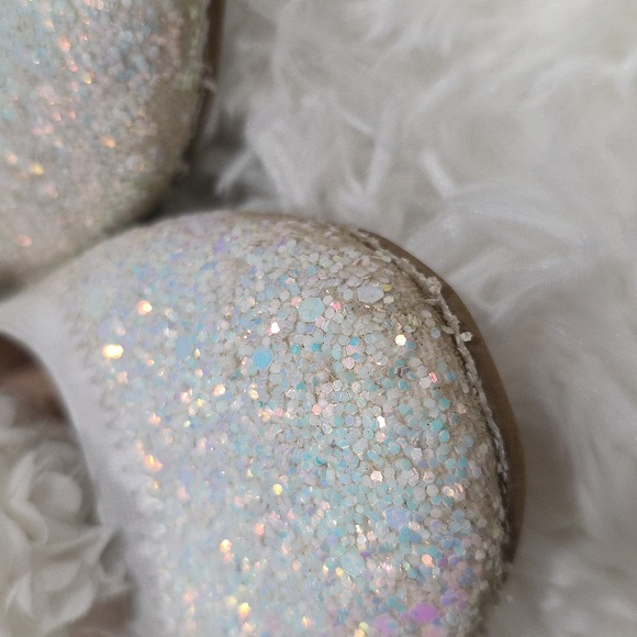 Sugar Kids Sparkly White Dress Shoes. Size 10 - Picture 2 of 5